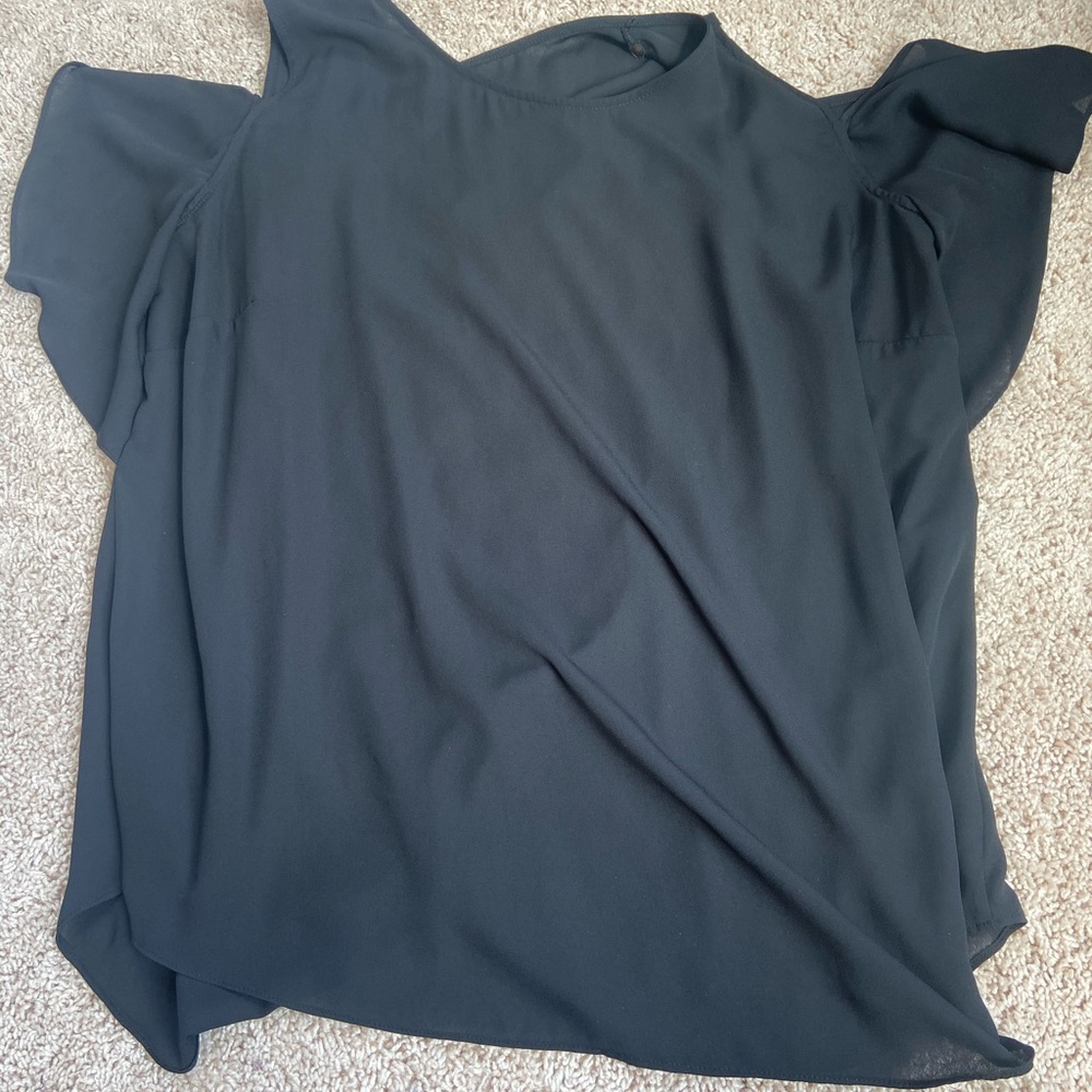 Black shirt